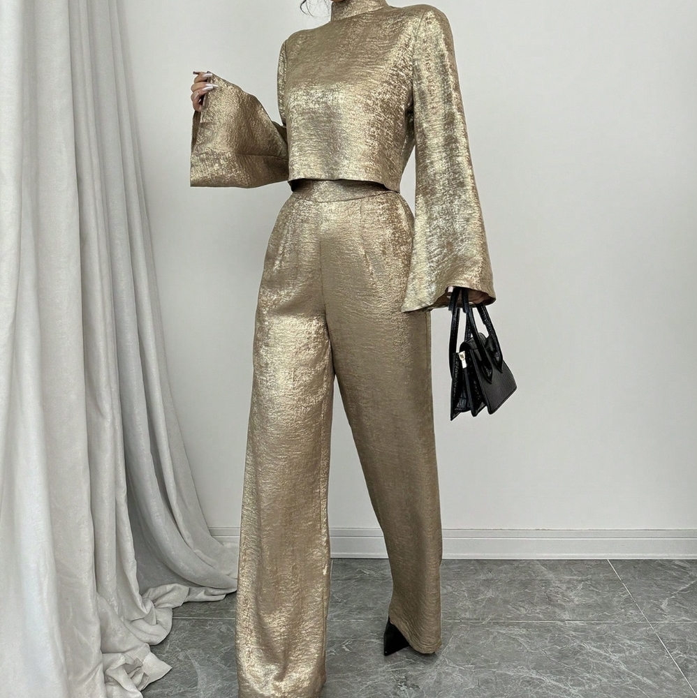 Women Gold Foil Elegant Party Wide Leg Pants & Cropped Top 2pcs Out - Picture 3 of 4
